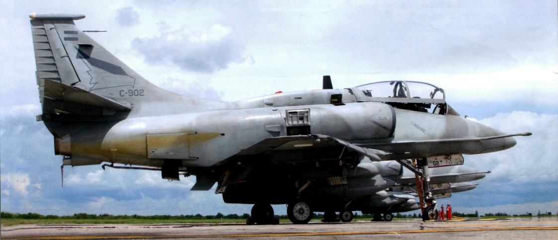 A4SkyHok041.jpg