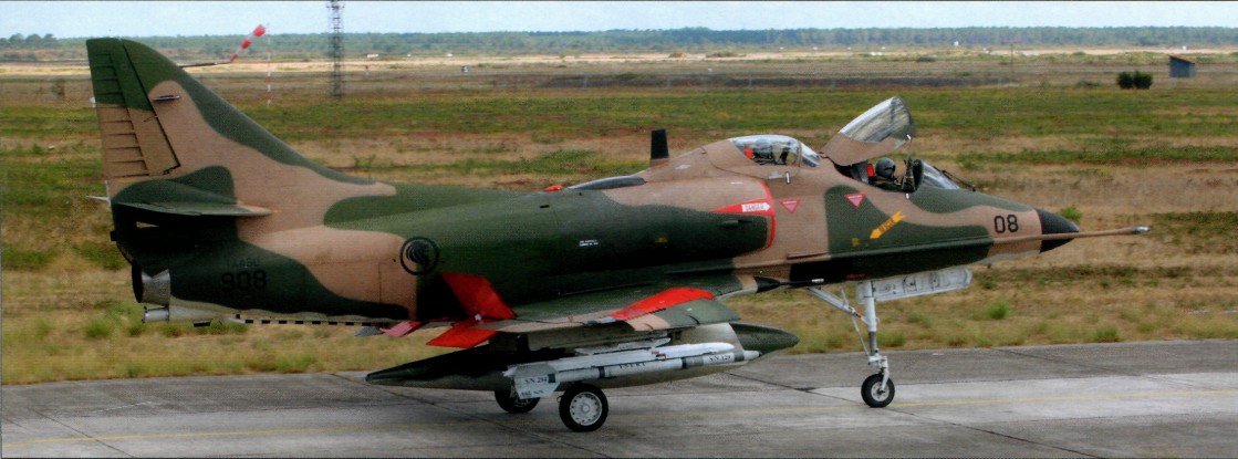 A4SkyHok043.jpg