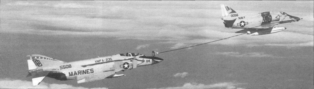 A4SkyHok105.jpg