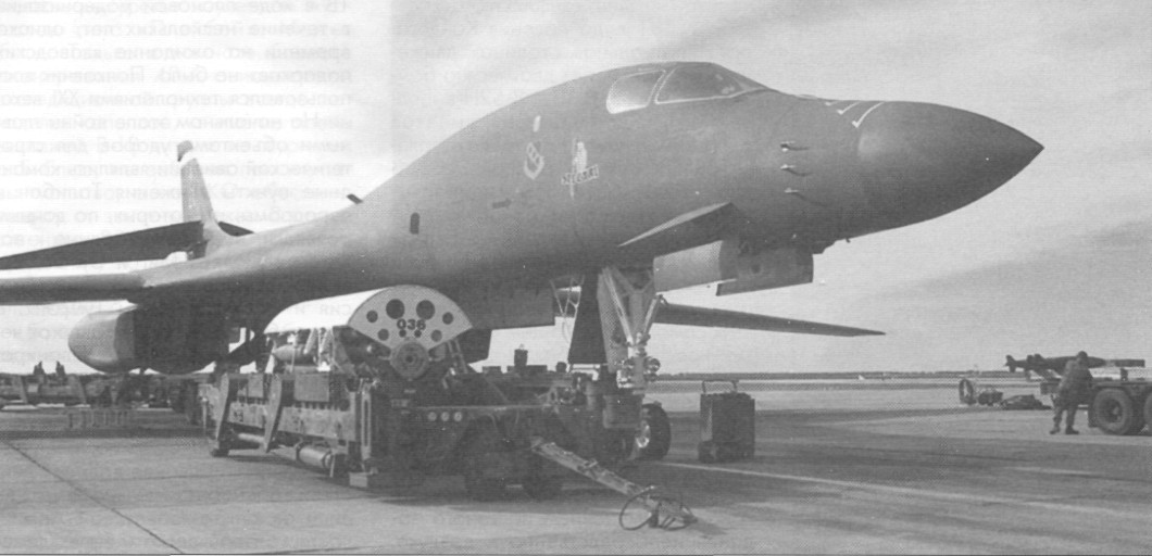 B-1B055.jpg