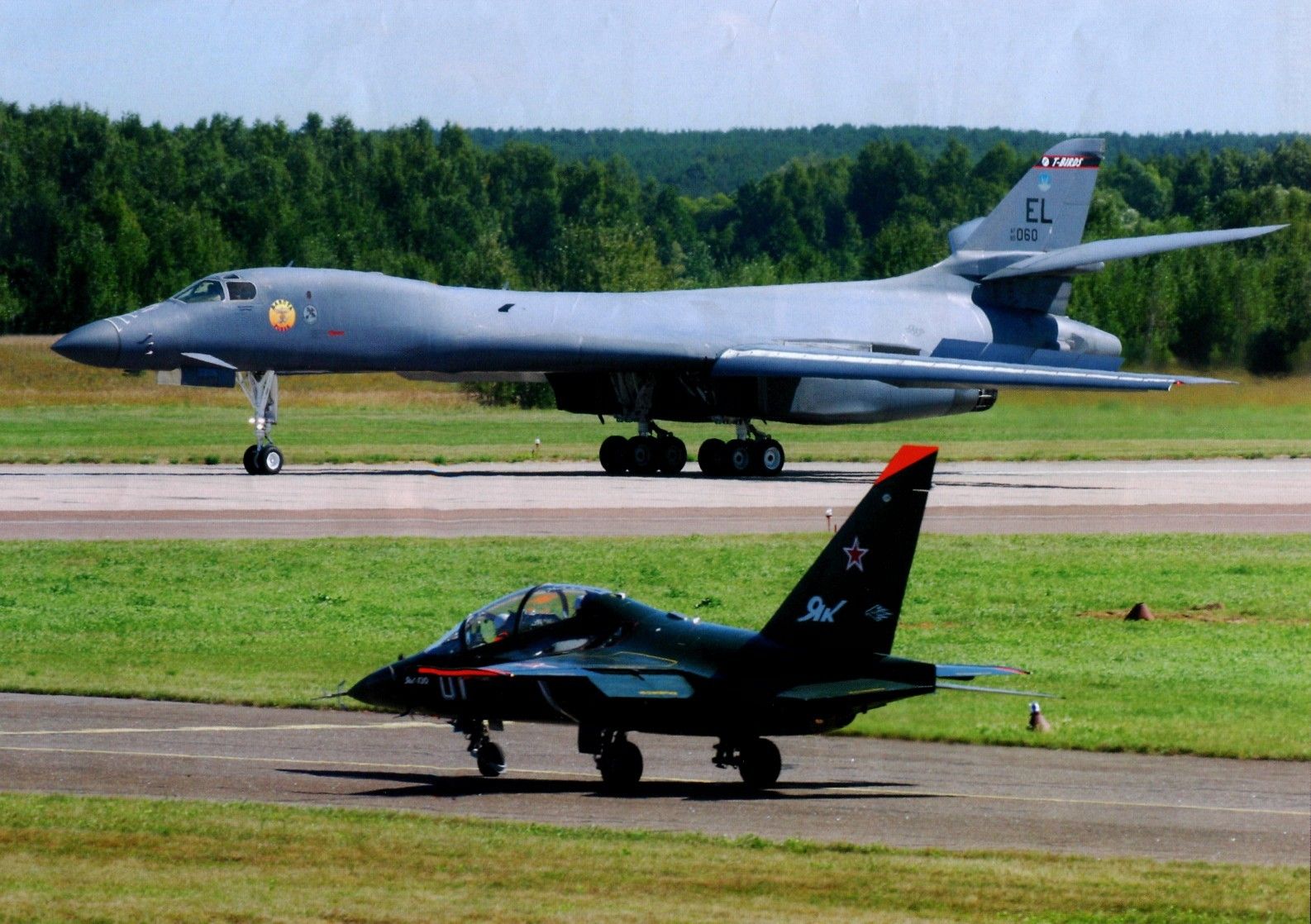 B-1B068.jpg