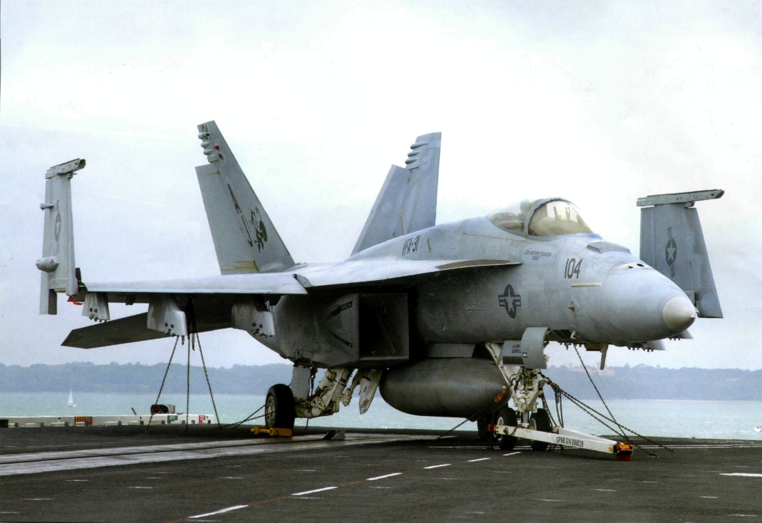 FA18EF045.jpg